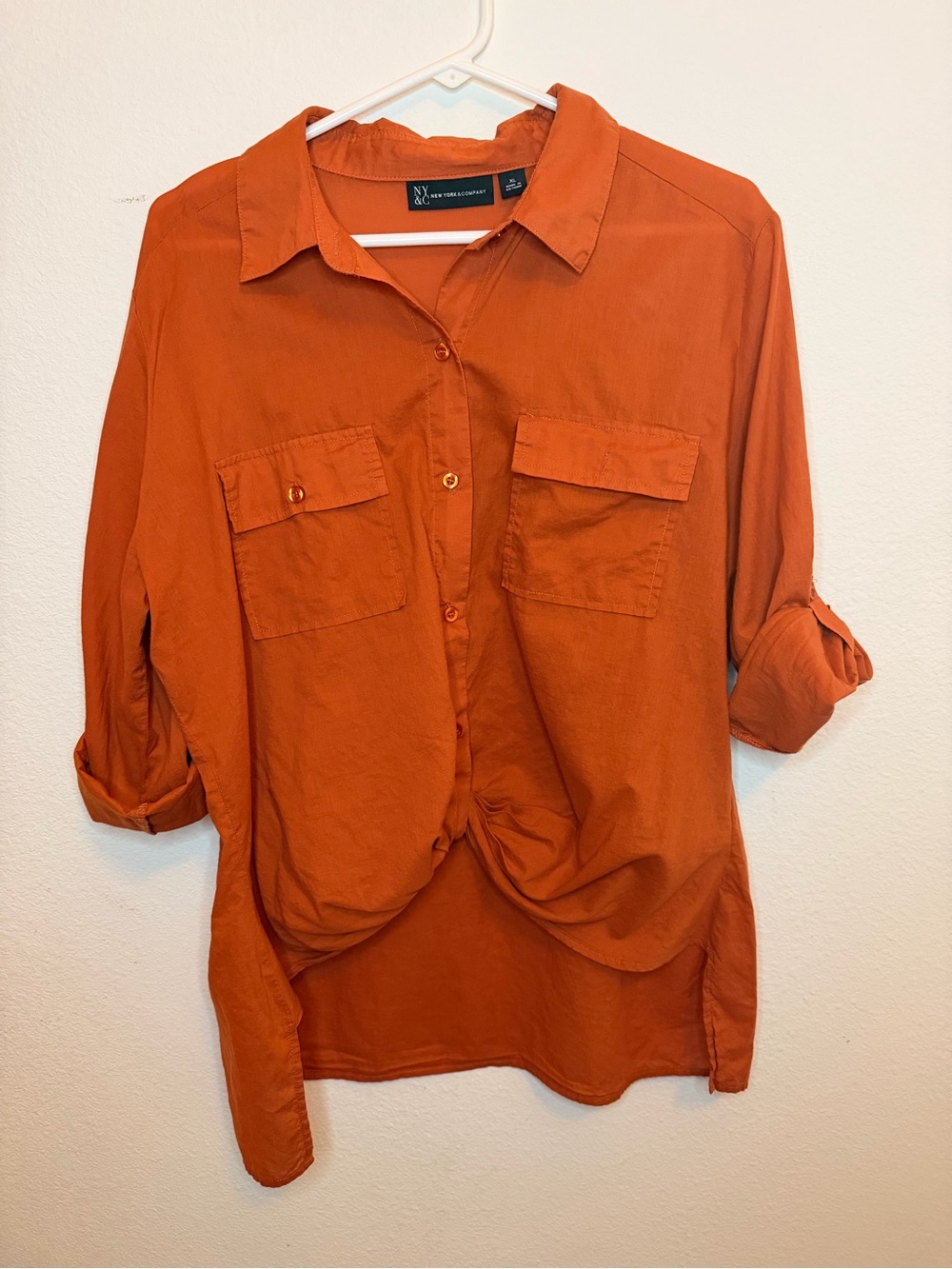 New York & Company Rust Orange Roll Tab Hi Low Button Down Utility Shirt XL - Picture 2 of 6
